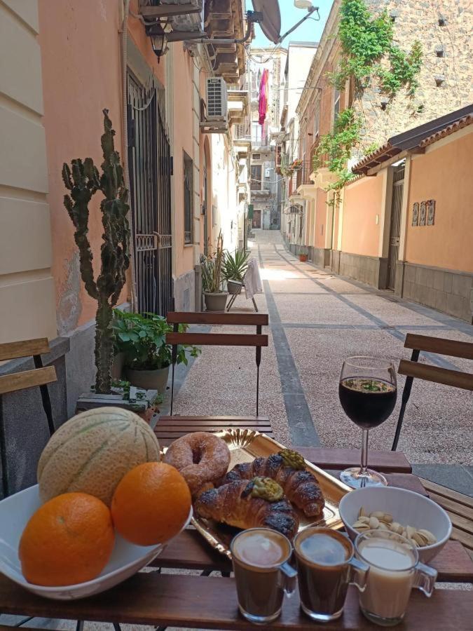 Borgo Santa Caterina Villa Катания Екстериор снимка